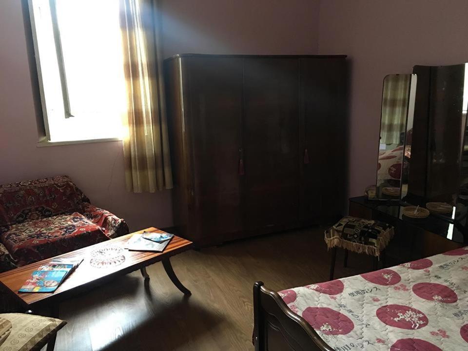 Apartament House "Machabeli-18" Tbilisi Zewnętrze zdjęcie